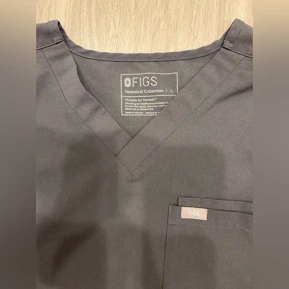 Figs Shirts Figs Scrub Top Mens Large Gray Graphite Medical Rn